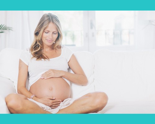 Le chant prénatal procure à toute femme enceinte un meilleur contact à son corps vibrant, une communication déjà intra-utero à son bébé et une préparation à l\\\'accouchement.