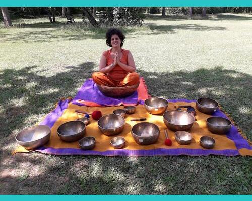 Fabienne Duffour et ses bols tibétains thérapeutiques