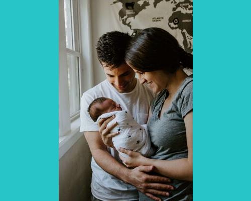 Nous sommes là pour vous soutenir dans vos rôles de parents et à grandir vous aussi aux côtés vos enfants.